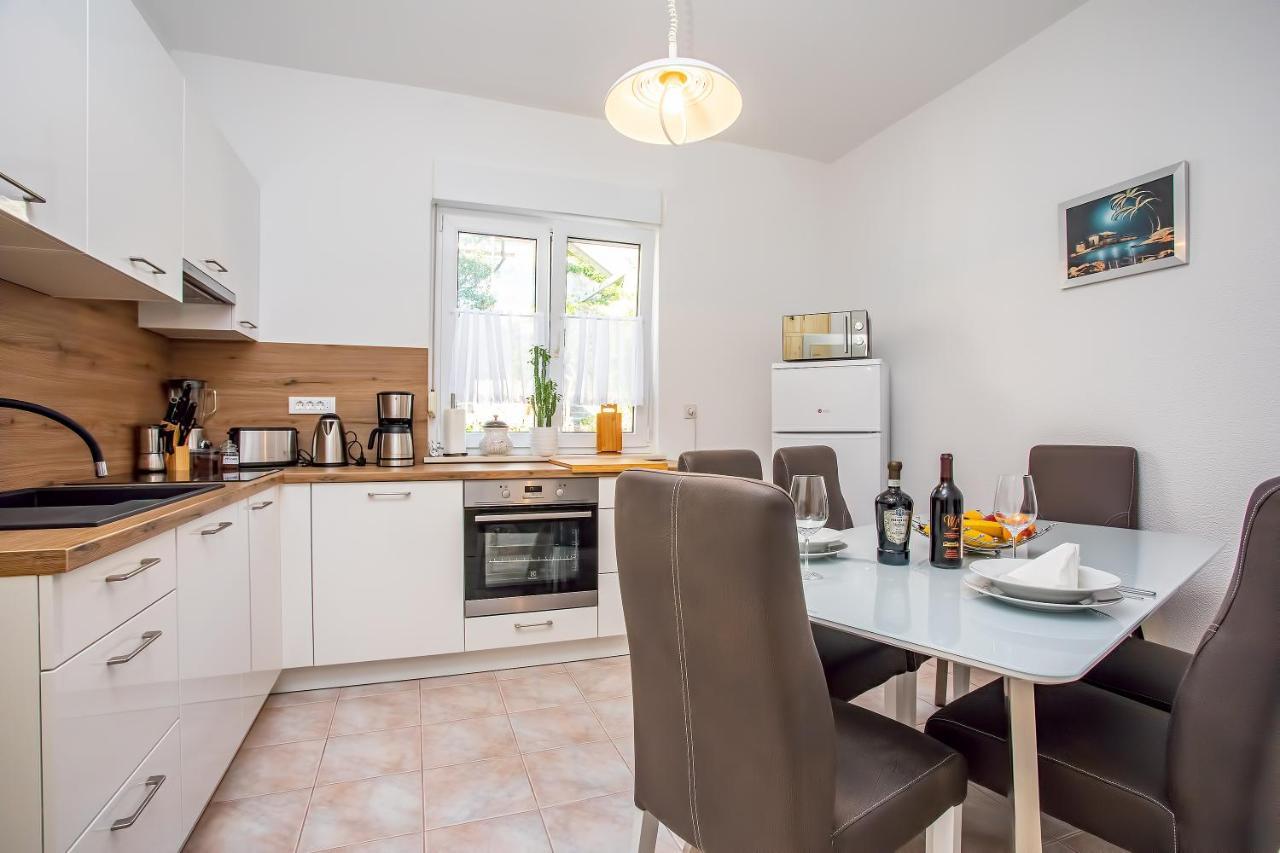 Apartments Adisa Omiš Dış mekan fotoğraf
