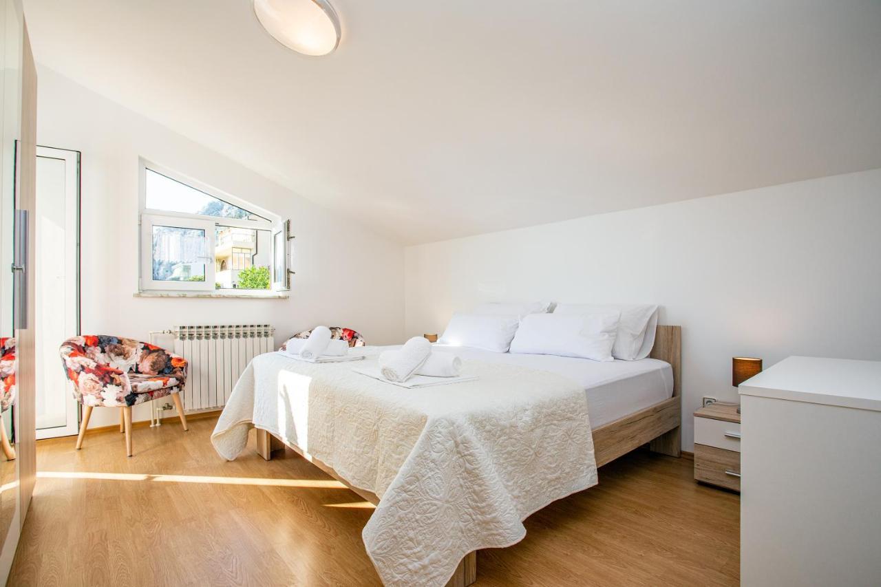Apartments Adisa Omiš Dış mekan fotoğraf